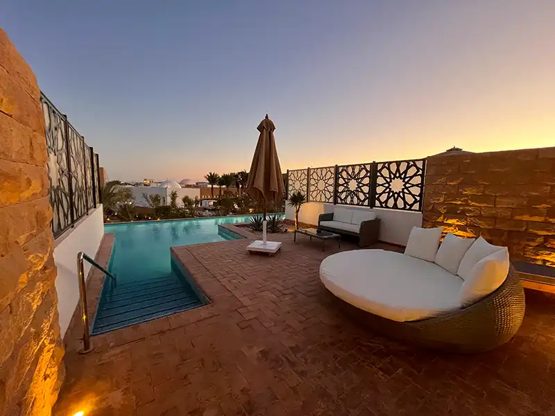 fort-arabesque-the-villas-zimmer-terrasse